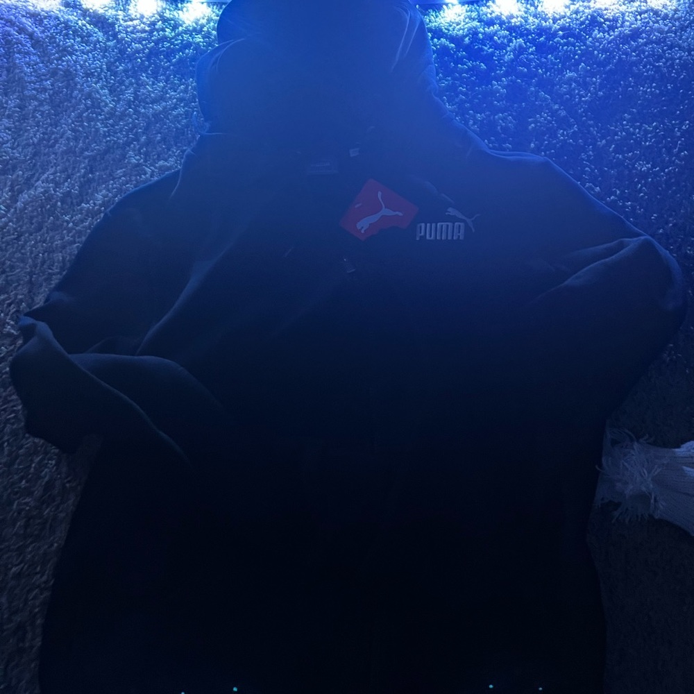 black men’s puma zip up